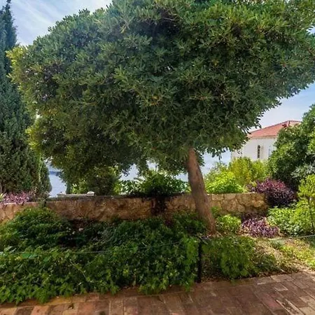 Charming Arena - One Bedroom With Terrace And Sea View