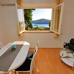 Charming Arena - One Bedroom With Terrace And Sea View * Дубровник