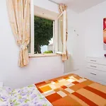 Charming Arena - One Bedroom With Terrace And Sea View *