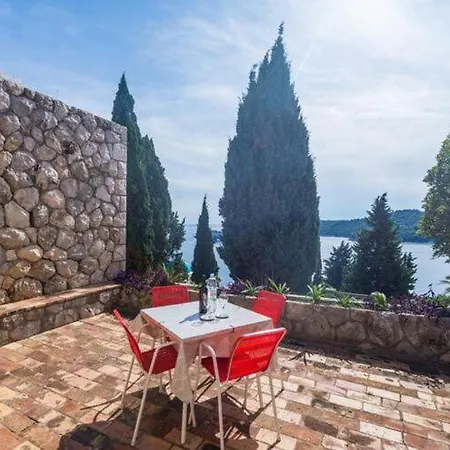 Charming Arena - One Bedroom With Terrace And Sea View Apartment