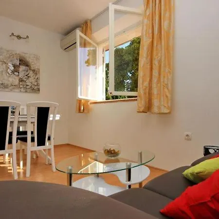 Apartment Charming Arena - One Bedroom With Terrace And Sea View *
