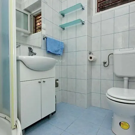 Charming Arena - One Bedroom With Terrace And Sea View *