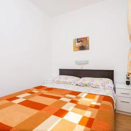 アパート Charming Arena - One Bedroom With Terrace And Sea View