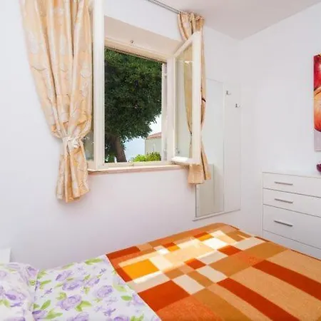 Charming Arena - One Bedroom With Terrace And Sea View *