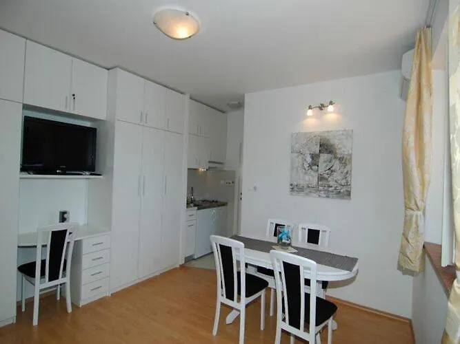 Charming Arena - One Bedroom With Terrace And Sea View アパート *