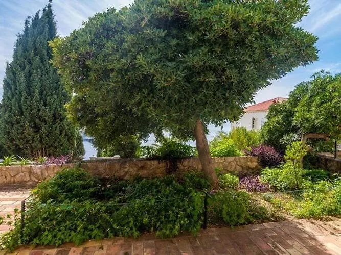 Charming Arena - One Bedroom With Terrace And Sea View