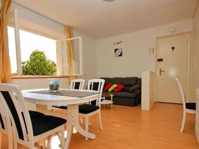 Charming Arena - One Bedroom With Terrace And Sea View Appartement