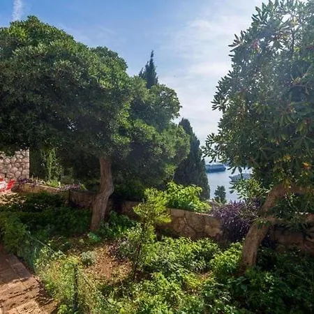 Charming Arena - One Bedroom With Terrace And Sea View