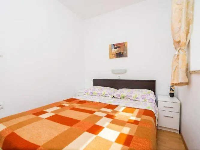 公寓 Charming Arena - One Bedroom With Terrace And Sea View